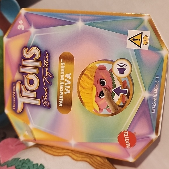 3 pack DREAMWORKS Trolls Queen Poppy Viva Branch soft plush toy with sounds new - Picture 4 of 4